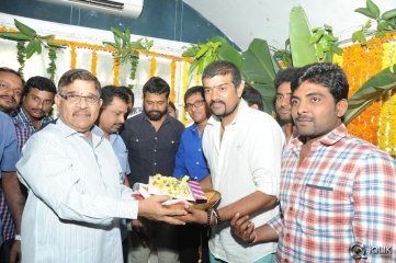 Kumari 21 F Movie Opening